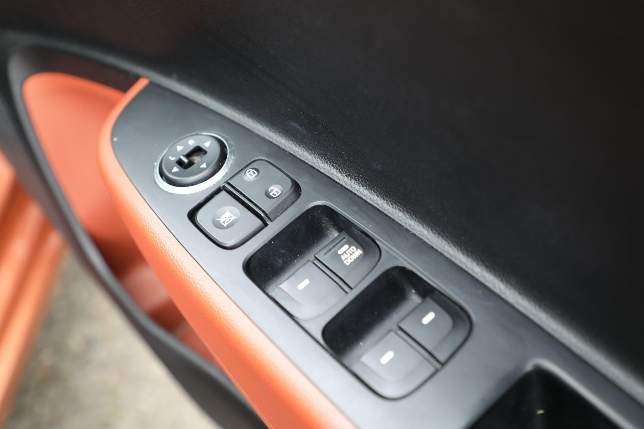 Large vehicle image